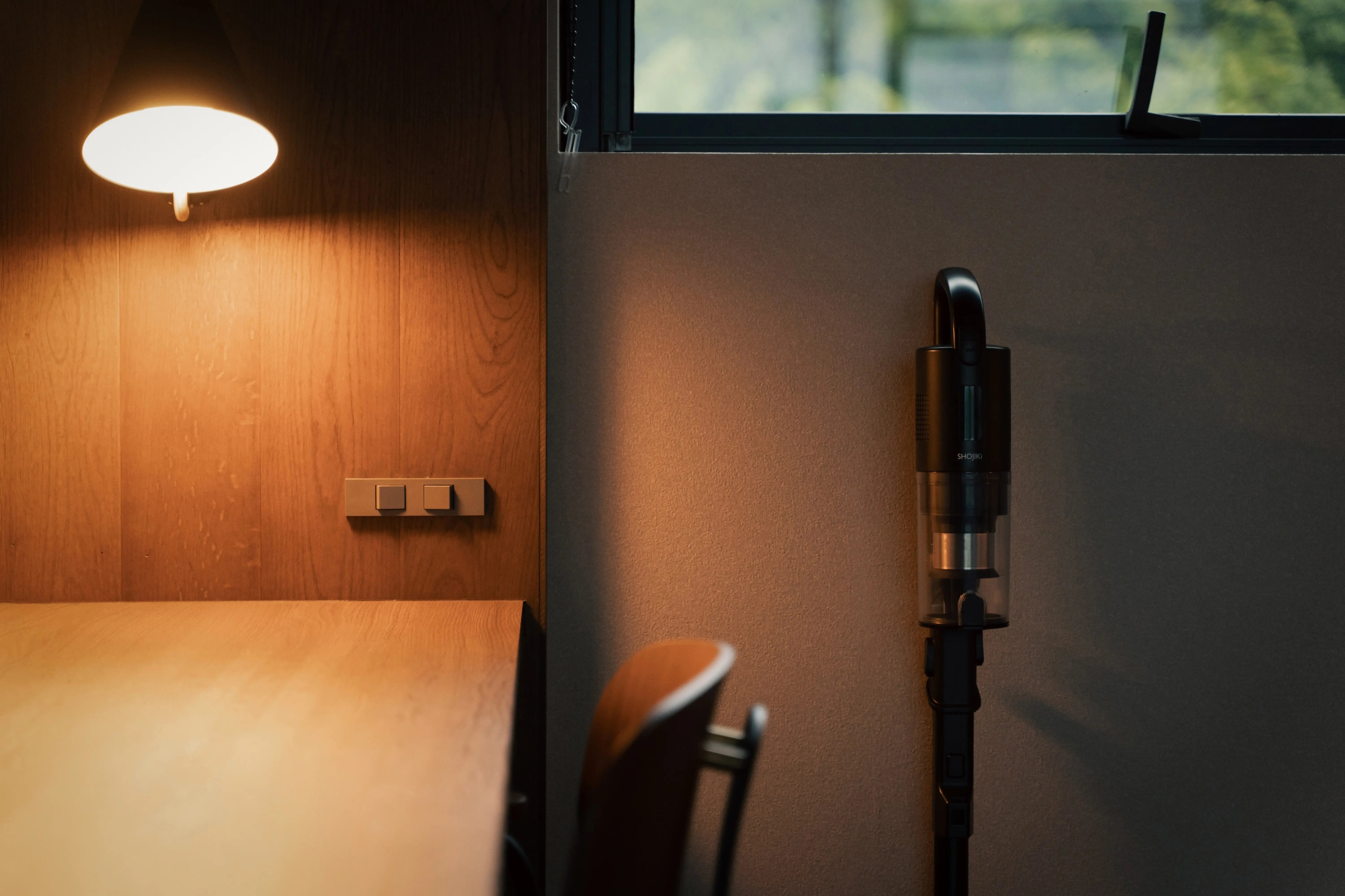 SHOJIKI コードレス掃除機（SH-J001）