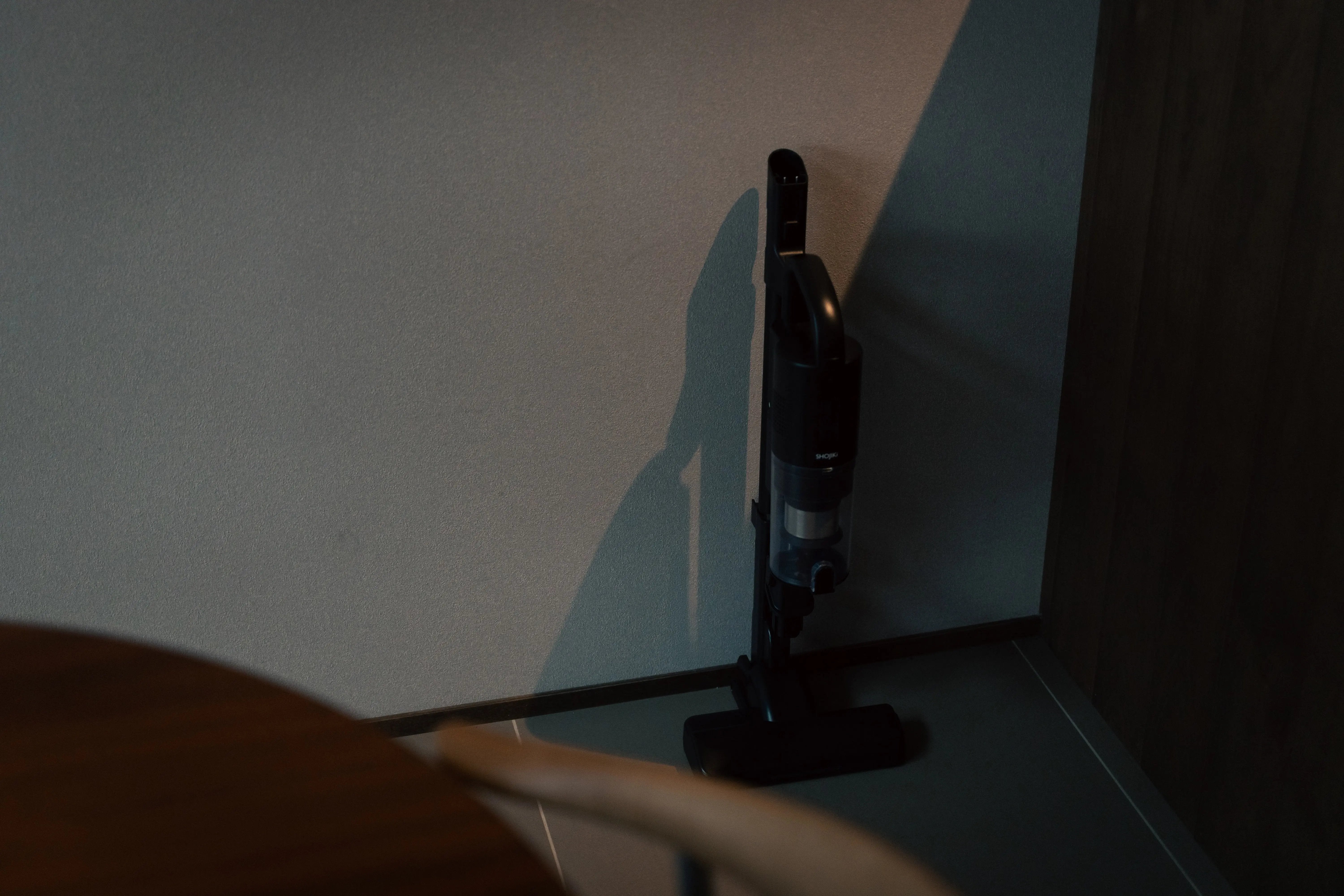 SHOJIKI コードレス掃除機（SH-J001）