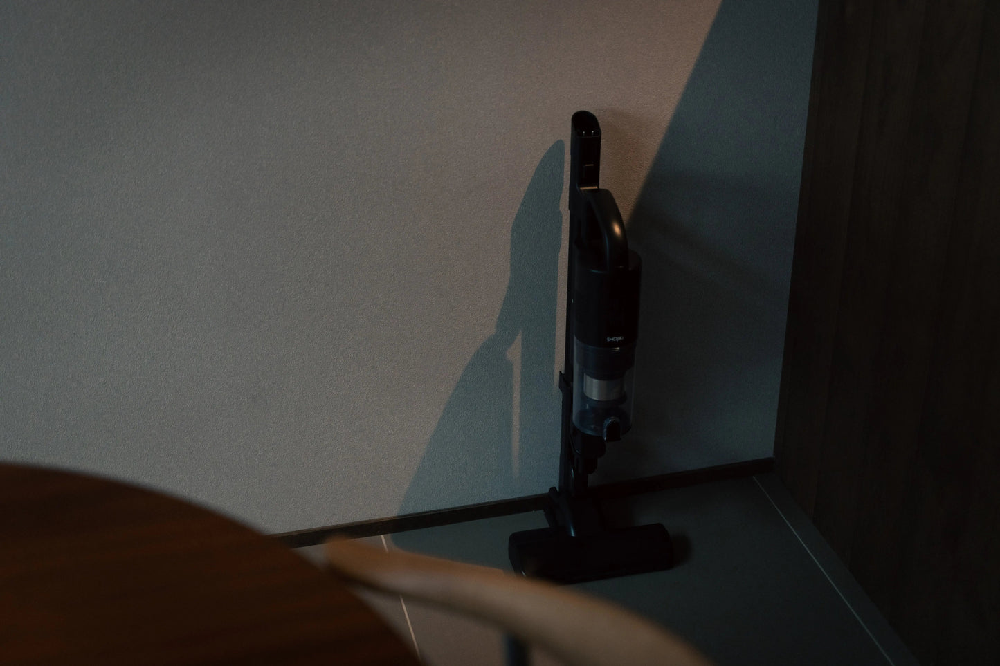 【１月末入荷予定】SHOJIKI コードレス掃除機 SH-J001