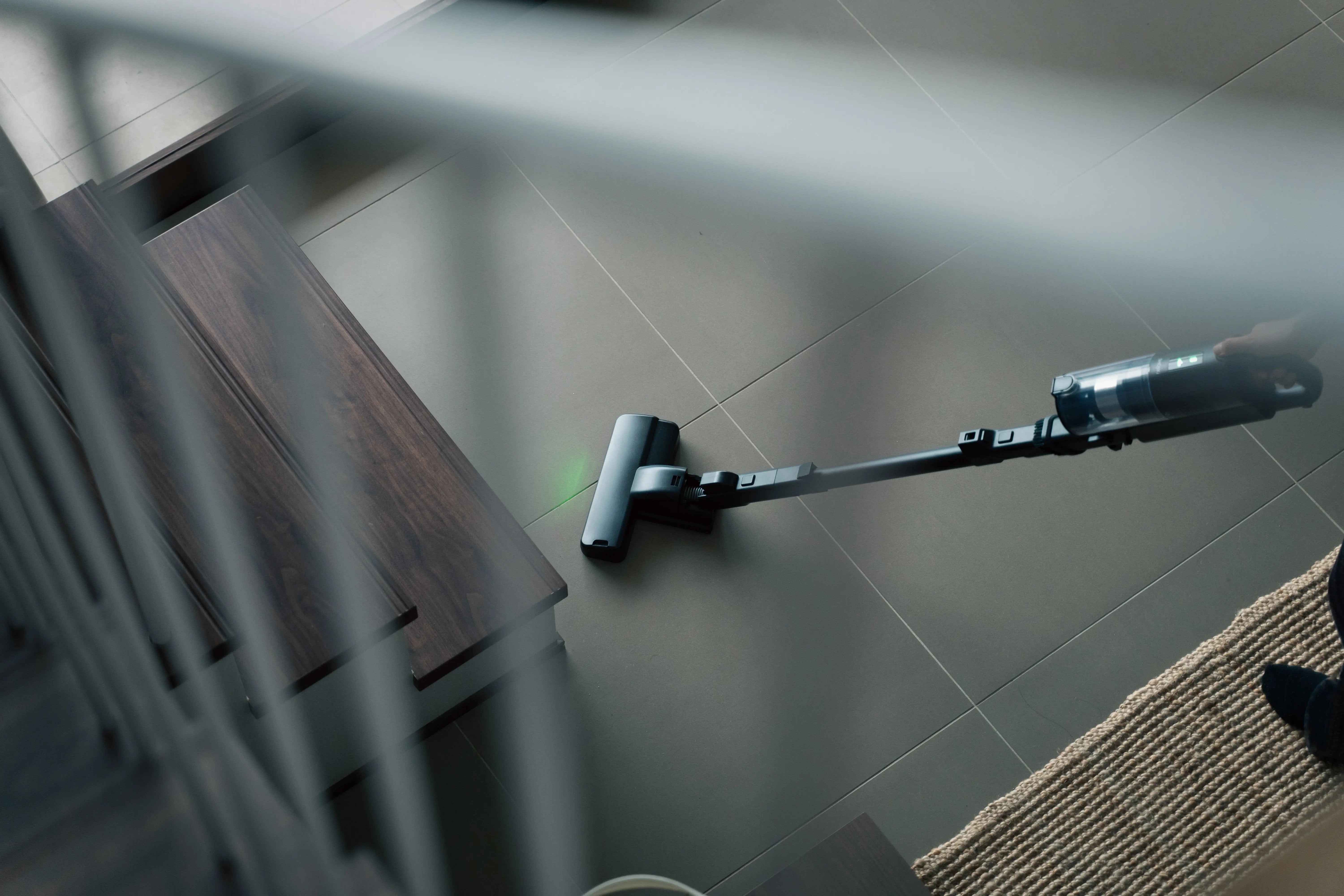 SHOJIKI コードレス掃除機（SH-J001）